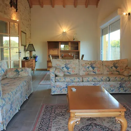 De Peyrounou 度假居